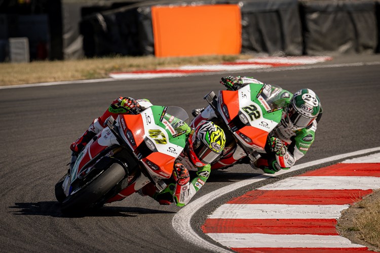 Bassani and Lowes at Donington Park